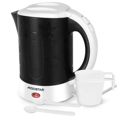Produktbild von Aigostar - 0,6 L Reisewasserkocher, Mini Wasserkocher Klein  650W, Camping, 2 Tassen und 2 Teelöffel, Abschaltautomatik mit Trockenschutz, Shwarz