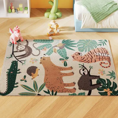 Productafbeelding van HOMCOM antislip vloerkleed voor de woonkamer, met korte pool en een kleurrijk junglepatroon