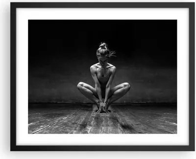 Produktbild von Gerahmtes Poster - Schwarzer Rahmen - Tänzerin Frau Ballerina - 50x40 cm - Wand Bild - Wanddeko - Wandbilder - Kunstposter - Wandposter - Bilderrahmen - Bilder - Kunstdruck - P2BAA50x40-4925