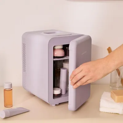 Produktbild von CREATE - SKINCARE MINI FRIDGE - 4L Mini-Kosmetikkühlschrank mit Kühl- und Heizfunktion