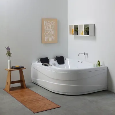 Produktbild von Whirlpool Badewanne für 2 Personen aus weißen Sanitäracryl, Variante links | Aida