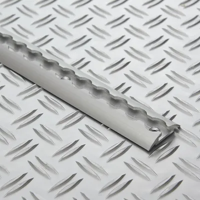 Produktbild von Zurrschiene (4 Stück) für Nutzfahrzeuge - 150 cm