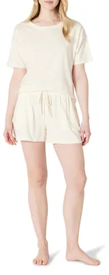 Productafbeelding van A. Essentials: Dames pyjama set, relaxed pasvorm, gemaakt van zachte katoen-modal, met korte mouwen