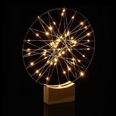 Produktbild von Dekoration Metallkreis mit warmweißen LED-Lichtern, Silber-Drahtgeflecht und Holz, 25 cm