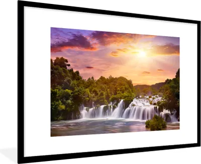 Produktbild von MuchoWow® Gerahmtes Poster Wasserfall - Landschaft - Sonne - Wolken - Sonnenuntergang 90x60 cm - Poster mit Schwarzem Bilderrahmen Wandposter Rahmen Foto Bilder - Wanddekoration - Fotos