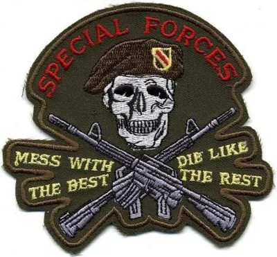 Produktbild von AUFNÄHER - Totenkopf - 04796 - Gr. ca. 10 x 9,5 cm - Patches Stick Applikation