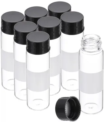 Productafbeelding van Set van 8 kleine glazen flesjes 15 ml met zwarte schroefdop