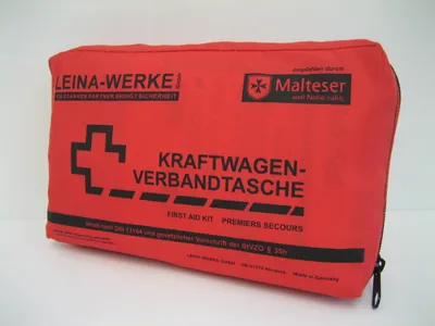 Produktbild von KFZ-Verbandtasche Compact, rot nach DIN13164:2022 | Stück (1 Stück)