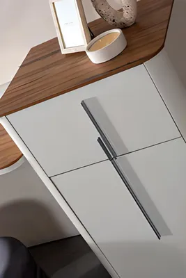 Produktbild von Modern Schlafzimmer Set Bett 2x Nachttische Schminktisch mit Spiegel Schrank Neu