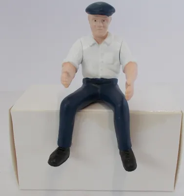 Produktbild von Traktorfahrerfigur Höhe 8 cm, REPFIG05, Maßstab1/16, REPLICAGRI