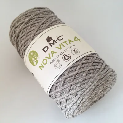 Produktbild von DMC Nova Vita 4, Mittel, Sand, Baumwolle/Polyester, 200 m, G-6, 40 °C