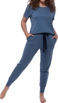 Produktbild von Ammann Night & Home Schlafanzug Hautfreundlicher Schlafanzug für höchsten Komfort, Atmungsaktive Materialien sorgen für ein angenehmes Gefühl, Ideal für entspannte Nächte und gemütliche Homewear
