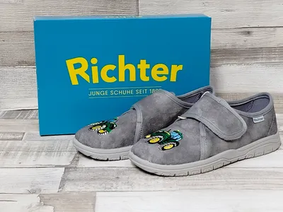 Produktbild von Richter Jungen Klett-Hausschuh grau mit Traktor 35