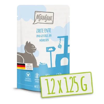 Image de MjAMjAM - Quetschieschie - 12x125g canard & volaille aux carottes Nourriture humide pour chats Alimentation complète