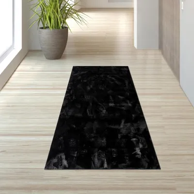 Produktbild von Teppich schwarz weich pflegeleicht saugrobotergeeignet für Wohnbereiche Größe - 80 x 150 cm
