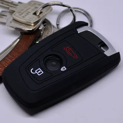 Produktbild von Auto Schlüssel Hülle Silikon Schutz Cover Schwarz kompatibel mit BMW F20 F13 F30 F31 F32 F33 F22 1er 2er 3er 4er F10 F25 F07 F11 3 Tasten KEYLESS SMARTKEY