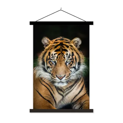 Produktbild von MuchoWow® Textilposter Tiger - Schwarz 60x90 cm mit schwarzem Rahmen - Poster Wohnzimmer