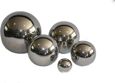 Zdjęcie produktu dla Kula dekoracyjna ceramiczna silver srebrna 6 cm