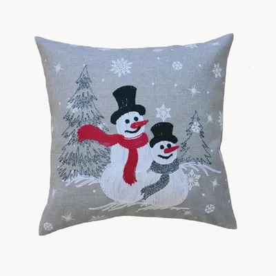 Produktbild von Kissenhülle 40 x 40 cm mit Stickerei Schneemann 40 x 40 cm Kissenhülle