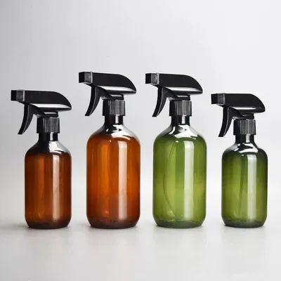 Produktbild von 2 Sprühflaschen, 300 ml und 500 ml, aus Kunststoff, nachfüllbare leere Behälter zur Unterabfüllung, Grün, 500 ml