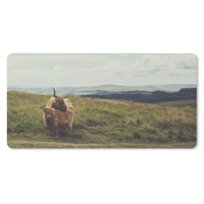 Produktbild von MuchoWow® Mauspad Mousepad Schottische Highlander - Gras - Wolken - Tiere 60x30 cm - Mousepads - Maus Mat - Pad - Mausunterlage - Nachhaltig