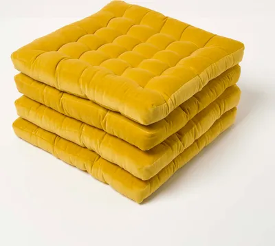 Produktbild von HOMESCAPES 4er-Set Samt-Stuhlkissen 40x40 cm - Baumwollsamt senfgelb
