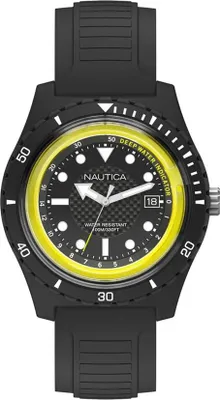 Produktbild von Nautica Herrenuhr, Modell NAPIBZ001. Kunstharzuhr, schwarzes Armband und schwarzes Zifferblatt. Analoge Uhr für Männer. WR 100 mt.