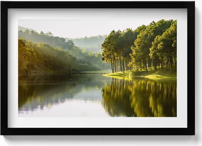 Produktbild von Grüne Flusslandschaft– Wandbild mit Rahmen – Gerahmtes Bild  – Wanddekoration – 60x40 cm –  Schwarz Rahmen