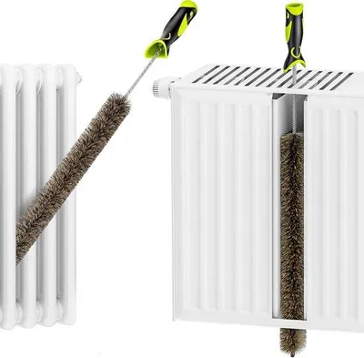 Obrázok produktu pre Flexibilný čistič hadíc s ohybnou rúrkou – dĺžka 78 cm – čierny – s čiernou rukoväťou.