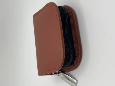 Produktbild von Hausapotheke 10 Globuli Gläser Leder (ohne Gläser) | Mini | OMEO® braun