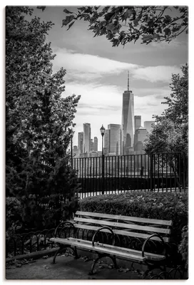 Produktbild von ARTland Leinwandbild Urbaner Rückzugsort mit NYC-Skyline Größe: 60x90 cm