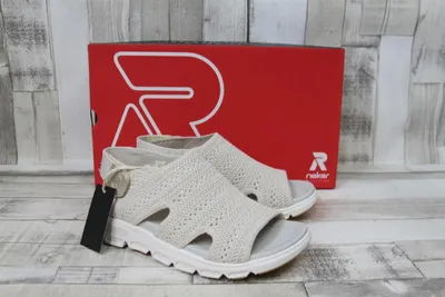 Produktbild von Rieker Damen Sandale beige mit Klettverschluss 41