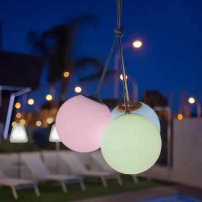 Produktbild von NewGarden NORAI LED Farbwechsel Pendellampe beige + USB Akku Innen & Außen IP65