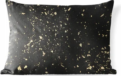 Produktbild von MuchoWow® Outdoor Kissen - Goldene Flocken auf schwarzem Hintergrund - 60x40 cm - Wetterfest - Lounge Kissen - Zierkissen - Kissen für Innenräume