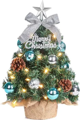 Immagine prodotto di Albero di Natale artificiale mini Unyqoos® da 40 cm, decorato con 30 LED bianchi caldi (3 metri di cavo), 2 modalità di illuminazione, colore blu-argento, aghi ignifughi