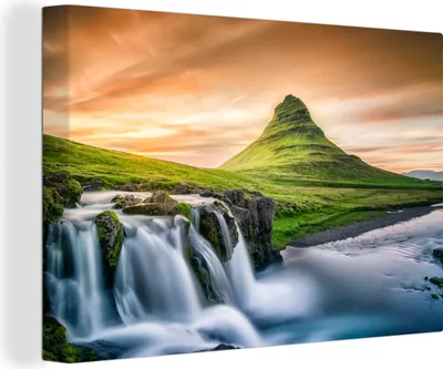 Zdjęcie produktu dla OneMillionCanvasses® - Obrazy na płótnie - 140x90 cm, Kirkjufell na Islandii, dekoracja ścienna - Zdjęcie na płótnie - Obraz na drewnianej ramie