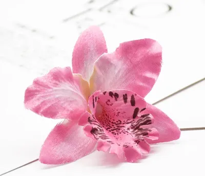 Obrázek produktu pro Květ orchidej, textilní dekorace, květina růžová / 1ks