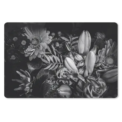 Produktbild von MuchoWow® Schreibtischunterlage Blumenstrauß - Stilleben - Blumen - Pflanzen - Rot 60x40 cm - XXL Mauspad - Großes Mauspad
