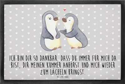 Produktbild von Mr. & Mrs. Panda Schmutzmatte Pinguine trösten 40 x 60 cm - Grau Pastell - Geschenk, Mitbringsel, Schmutzfangmatte, Freundin, fußmatte, Freund, Hochzeitstag, für, Frauen