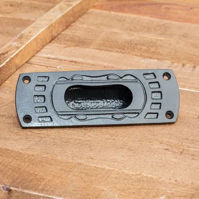 Produktbild von Griff für Schiebetür, Griffmulde, Muschelgriff | Eisen, schwarz | H4,8xB13,6cm
