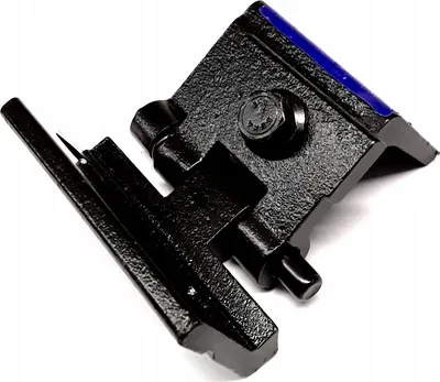 Immagine prodotto di VOLVO S60 S80 V70 cerniera porta inferiore destra OE 30784904 8693023