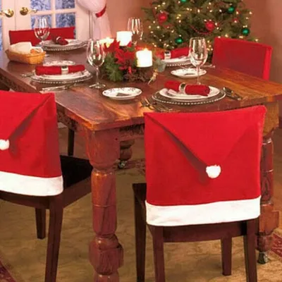 Obrázek produktu pro Vánoční potahy na židle, sada 6 kusů, potahy na židle s motivem Santa Clause, čepice na židle s vánočními motivy, vánoční potahy na židle pro vánoční dekorace, slavnostní večeře – čepice na židle (vánoční potahy)