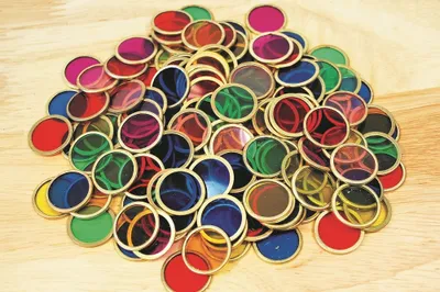 Produktbild von Shaw Metallzählchips - bunte magnetische Spielsteine 100 Stück