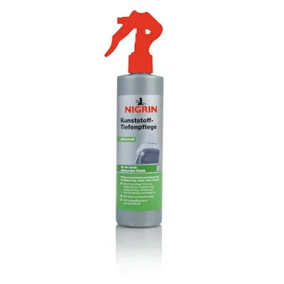 Obrázok produktu pre NIGRIN Plastic Deep Care lesklá fľaša v spreji 300 ml