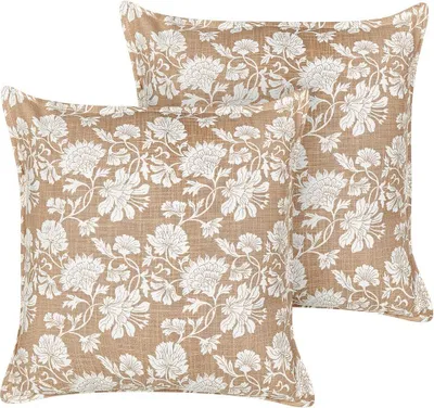 Produktbild von BELIANI Dekokissen 2er Set Beige / Weiß Baumwolle mit Polyester-Füllung 45 x 45 cm Blumenmuster Modern Wohnaccessoires Wohnzimmer Schlafzimmer
