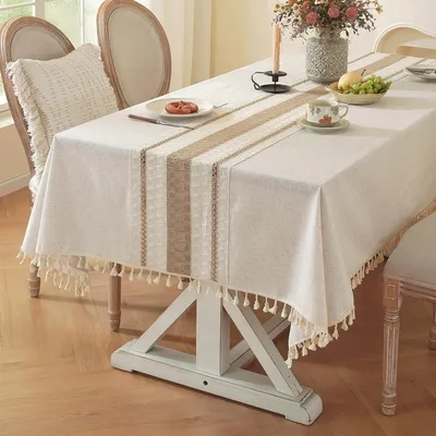 Produktbild von Baumwolltischdecke mit Quasten und knitterfreier Verarbeitung
