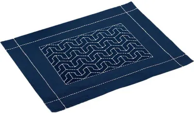 Produktbild von Olympus Sashiko Stickpackung "Tischset", Stoff bedruckt, 33x43cm, Original aus Japan