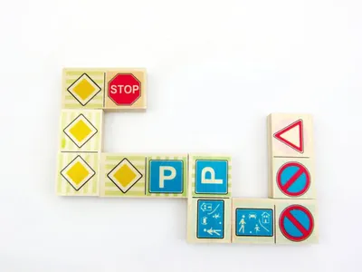 Produktbild von Holzspielzeug Dominospiel Verkehrszeichen BxLxH 60x10x30mm