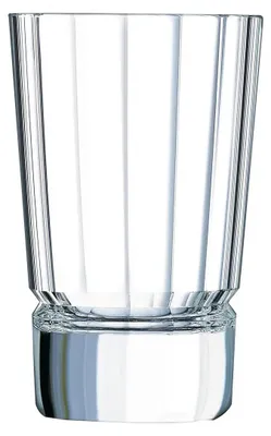Imagen del producto de 6 vasos para chupitos de 6 cl, marca Macassar, fabricados por Cristal d'Arques