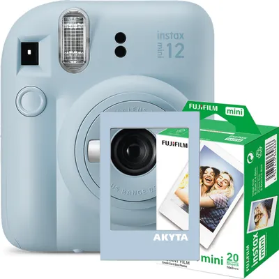 Produktbild von Fujifilm Instax Mini 12 Sofortbildkamera, Blau mit magnetischem Rahmen und 20 Filmen.
